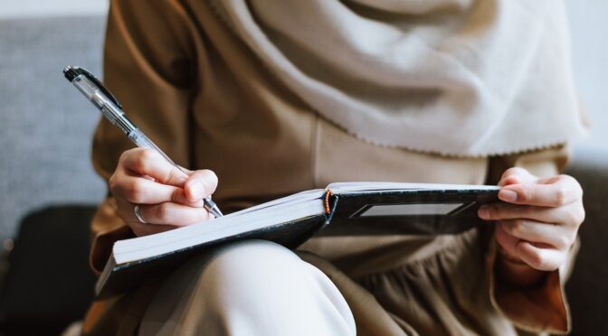 muslim, woman, writing
